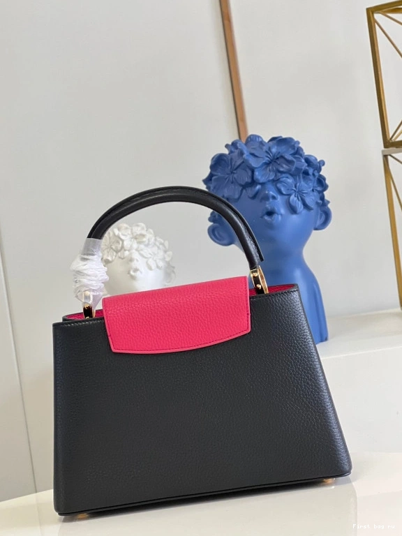 First bag ru Louis MM Vuitton CAPUCINES 0805